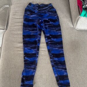 Alphalete Blue and Black Patterned Leggings